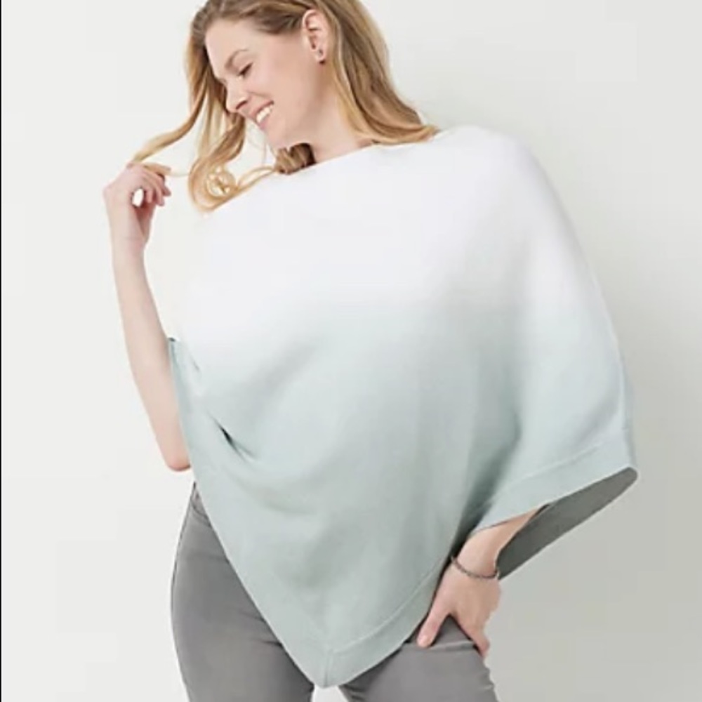 Barefoot Dreams | CozyChic Ultra Lite Ocean Breeze Poncho